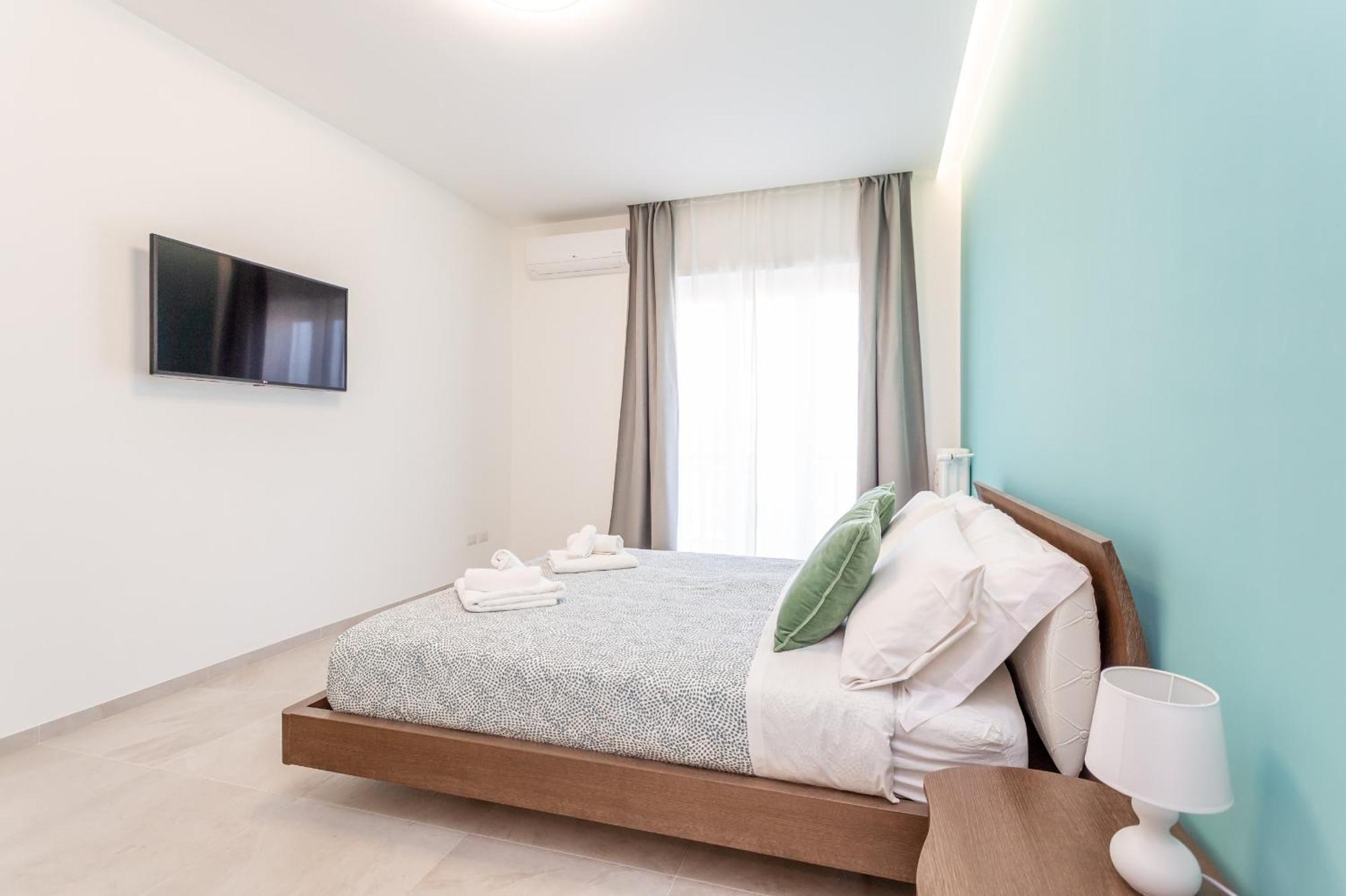 2-bedroom Retreat Near Metro & Parks Apartment Rom